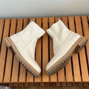 Oasis Society faux leather / cloth uppers pull on Chelsea boots sz 6.5